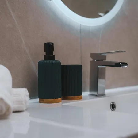 Modern Seaview In The Heart Of Lägenhet Ayia Napa