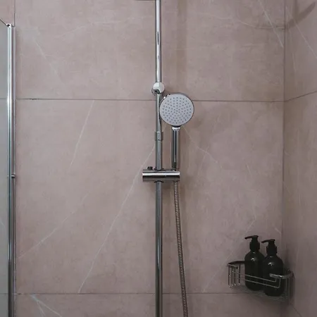 Modern Seaview In The Heart Of Lägenhet