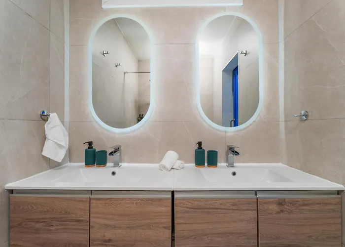 Modern Seaview In The Heart Of Apartment Agia Napa